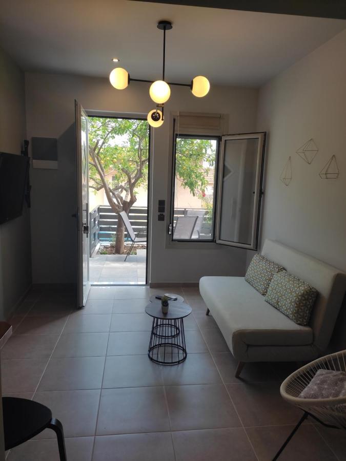 Stefani Apartments Méthana Extérieur photo